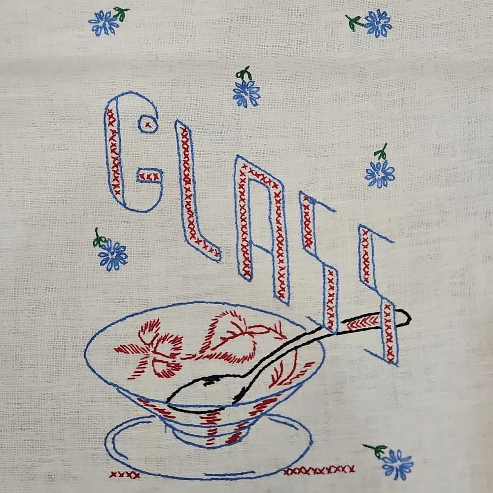 VINTAGE 1940s  GLASS EMBROIDERED RED‎ BLUE TEA TOWEL